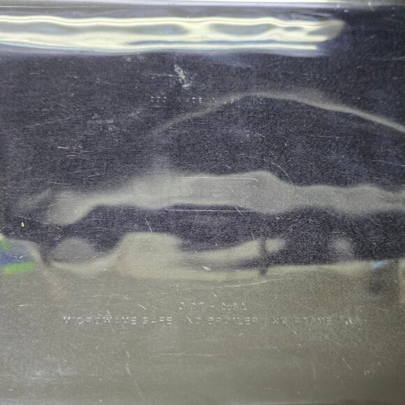 Pyrex 233 Purple Amethyst Casserole Lasagna 3 Qt Dish - Picture 6 of 10